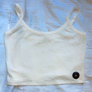 White crop top🤍